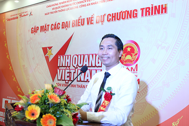 Doanh nhân Nguyễn Bá Toàn tại buổi giao lưu với 70 doanh nhân tiêu biểu khác